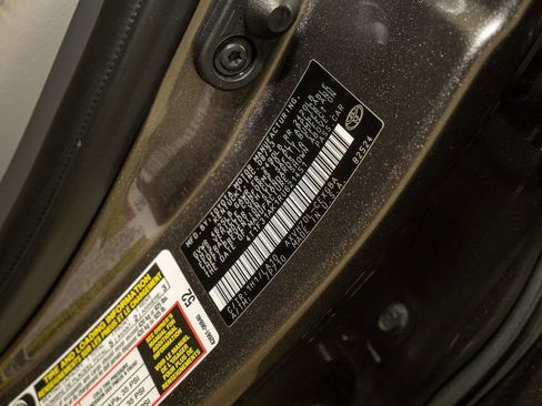 Used 2024 Toyota Camry XLE image 21