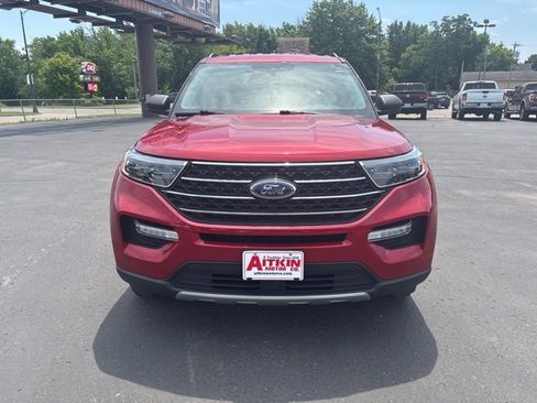 Used 2021 Ford Explorer XLT w/ Equipment Group 202A image 5