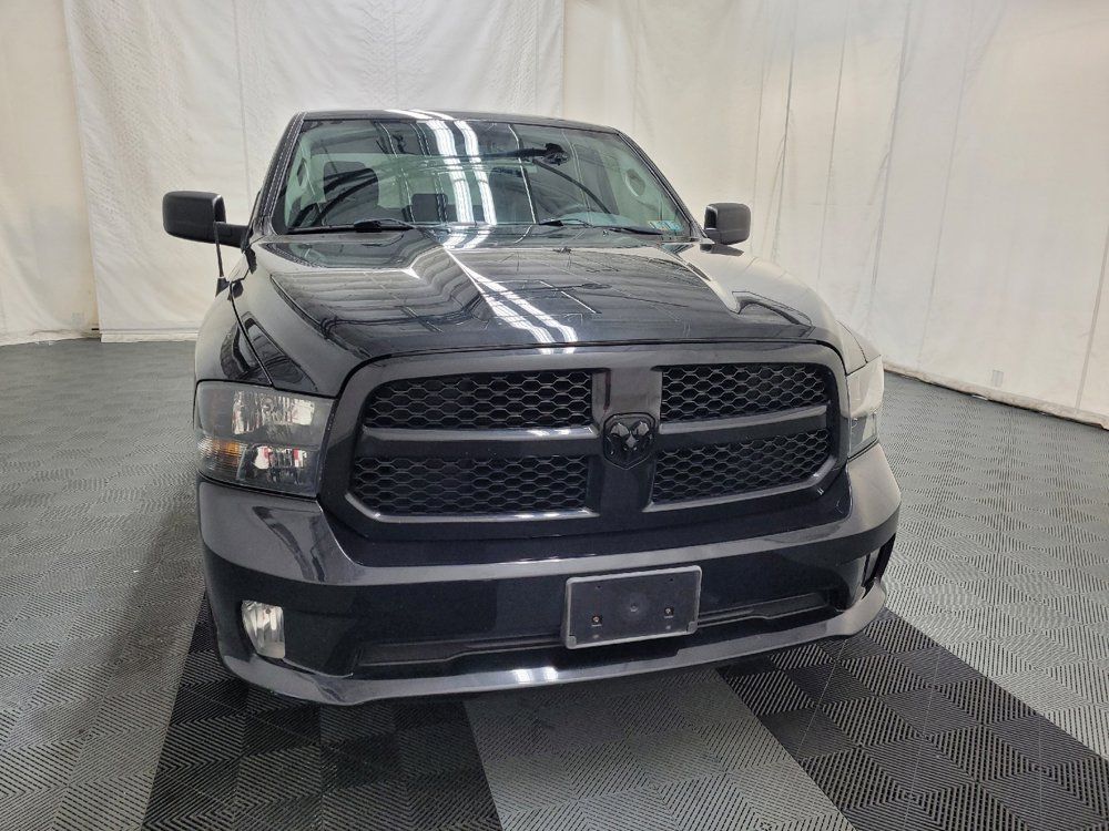 Used 2018 RAM 1500 Express w/ Black Ram 1500 Express Group AWD/4WD image 14