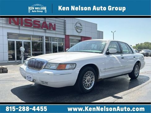 Used 2001 Mercury Grand Marquis GS RWD image 1