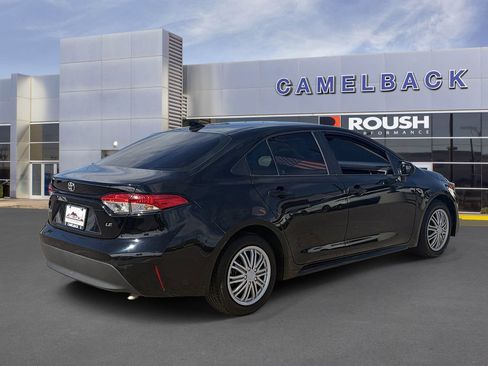 Used 2023 Toyota Corolla LE FWD image 6