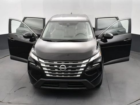 Used 2025 Nissan Rogue SV FWD image 10