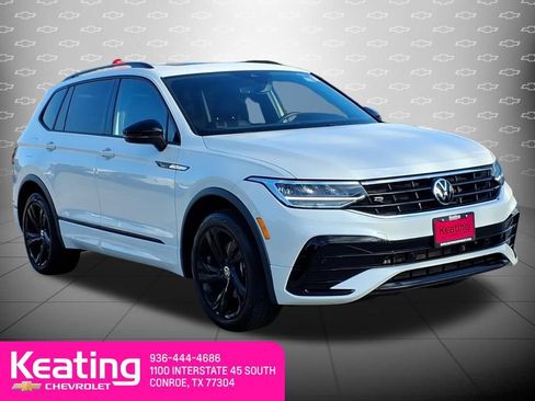 Used 2023 Volkswagen Tiguan SE R-Line FWD image 3