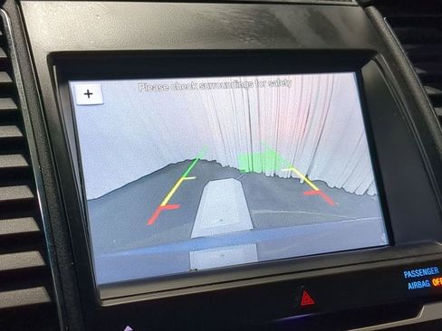 Used 2018 Ford Taurus SHO image 36