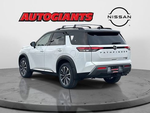 New 2026 Nissan Pathfinder Platinum image 5
