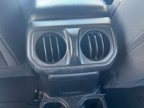 Used 2023 Jeep Wrangler Sport image 23