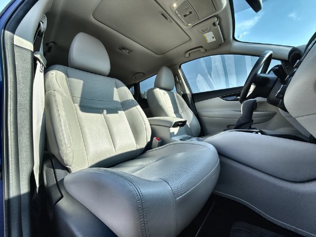 Used 2019 Nissan Rogue Sport SL w/ Premium Package FWD image 25