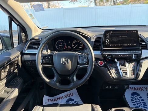 Used 2026 Honda Odyssey Touring image 25