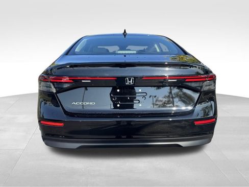 New 2025 Honda Accord SE image 19
