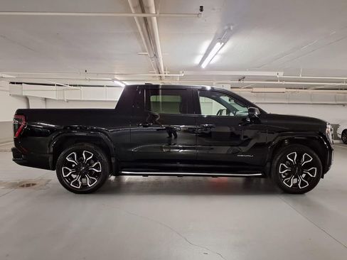 Used 2025 GMC Sierra EV Denali AWD/4WD image 4