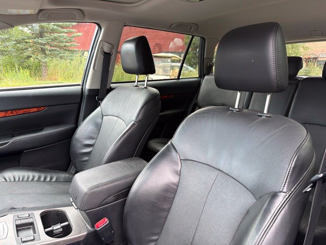 Used 2011 Subaru Outback 2.5i Limited AWD/4WD image 11