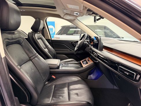 Used 2020 Lincoln Aviator Reserve w/ Equipment Group 201A RWD image 32