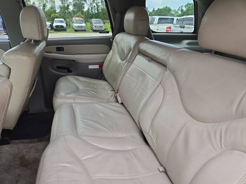 Used 2001 GMC Yukon SLT AWD/4WD image 8