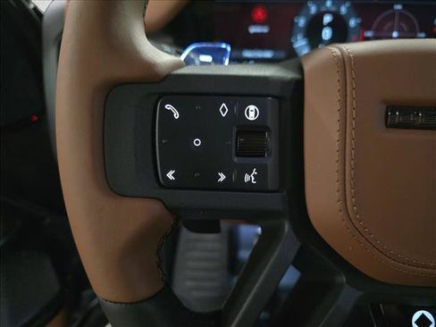 New 2026 Land Rover Defender 110 OCTA AWD/4WD image 17