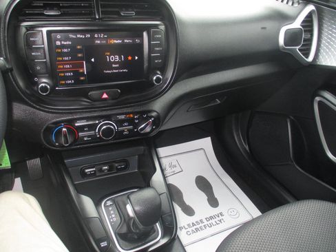Used 2024 Kia Soul LX w/ Option Group 015 image 19