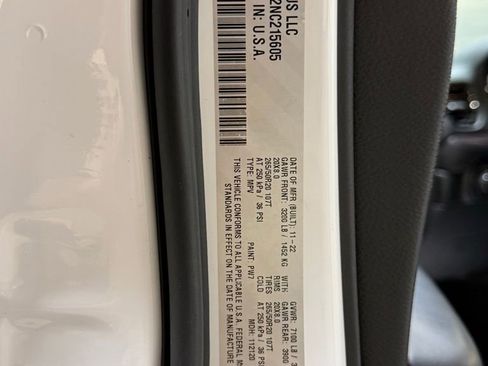 Certified 2022 Dodge Durango R/T image 33