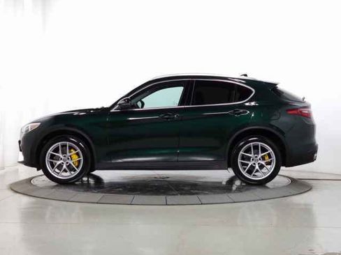 Used 2019 Alfa Romeo Stelvio AWD image 4