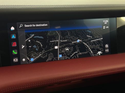 Used 2022 Porsche Taycan Turbo S image 34