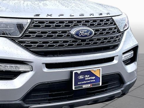 Certified 2022 Ford Explorer XLT w/ Equipment Group 202A AWD/4WD image 26