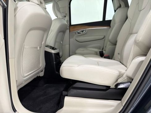 Used 2022 Volvo XC90 T8 Inscription Expression w/ Climate Package AWD/4WD image 17