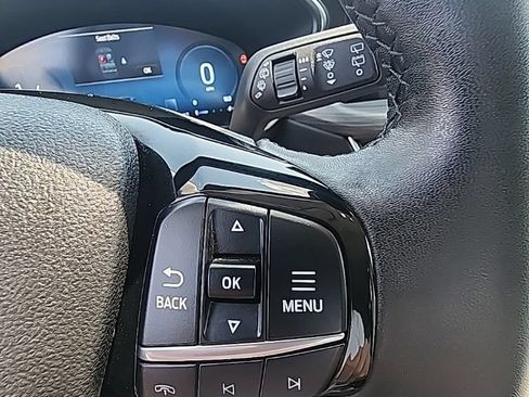Used 2023 Ford Escape Platinum AWD/4WD image 29