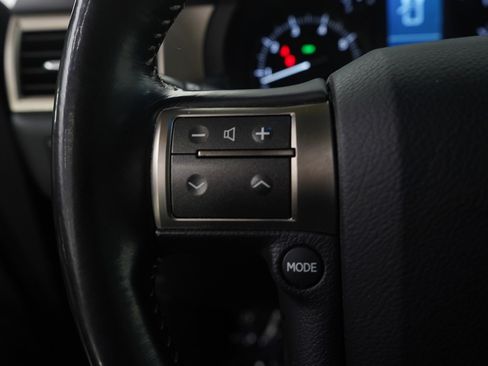 Used 2016 Lexus GX 460 image 17