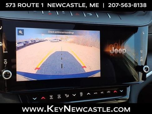 New 2026 Jeep Grand Cherokee L Limited w/ Limited Altitude Package AWD/4WD image 16