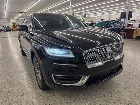 Used 2019 Lincoln Nautilus Reserve AWD/4WD image 3