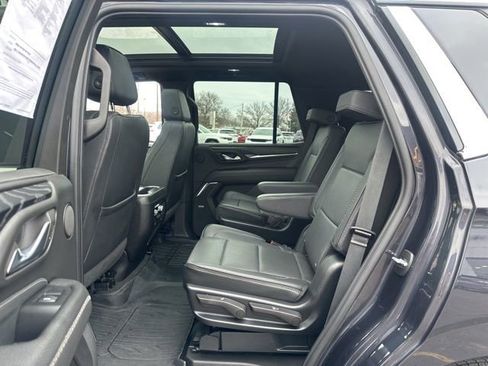 Used 2023 GMC Yukon Denali w/ LPO, Floor Liner Package image 30