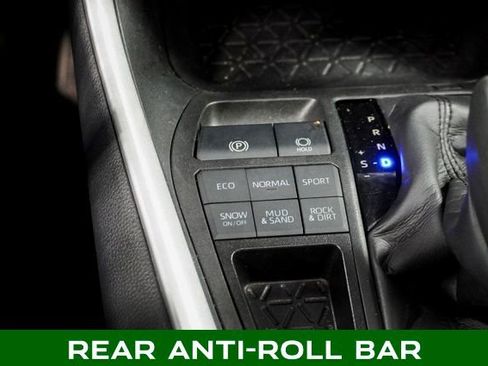 Used 2022 Toyota RAV4 LE image 15