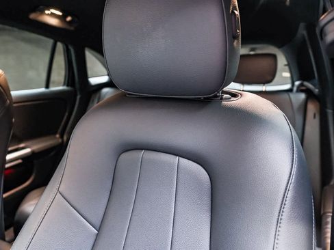 Used 2025 Mercedes-Benz GLA 250 image 22