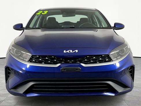 Used 2023 Kia Forte LXS FWD image 2