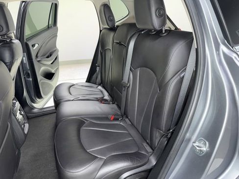 Used 2020 Buick Envision Essence image 25