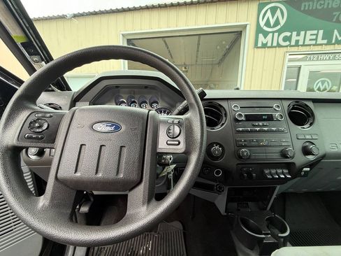 Used 2016 Ford F350 XLT w/ XLT Premium Package AWD/4WD image 11