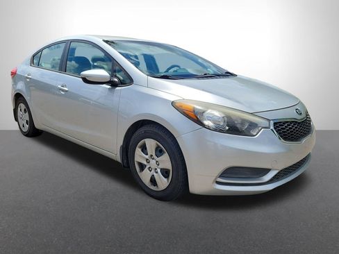 Used 2015 Kia Forte LX FWD image 7