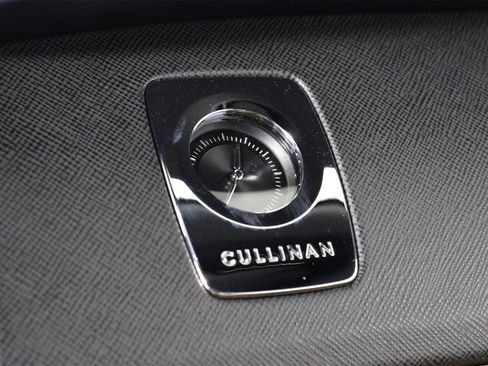 Certified 2024 Rolls-Royce Cullinan image 8