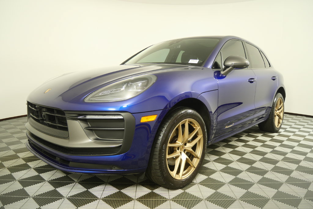 Used 2024 Porsche Macan AWD/4WD image 8