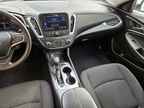 Used 2023 Chevrolet Malibu LT image 16