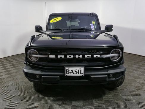 Used 2023 Ford Bronco Outer Banks image 4