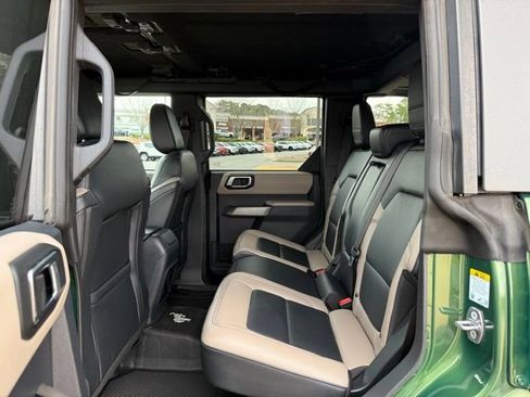 Used 2023 Ford Bronco Wildtrak image 29