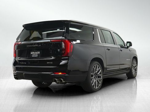 Used 2025 GMC Yukon XL Denali Ultimate AWD/4WD image 4
