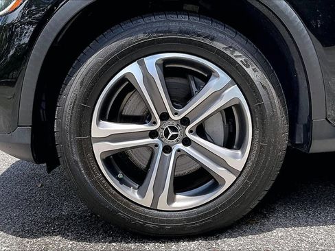 Used 2020 Mercedes-Benz GLC 300 4MATIC image 34