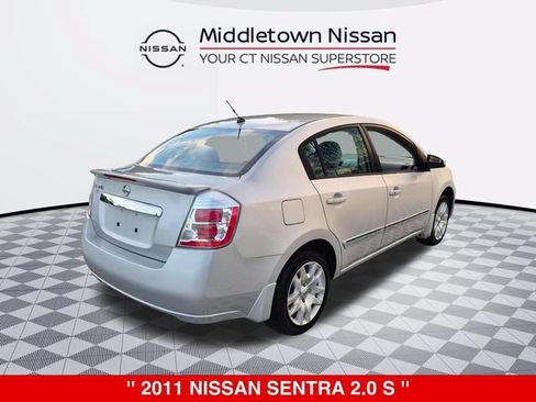 Used 2011 Nissan Sentra 2.0 S w/ Convenience Pkg FWD image 3