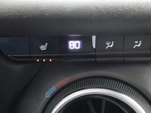 Used 2019 Chevrolet Blazer LT image 24