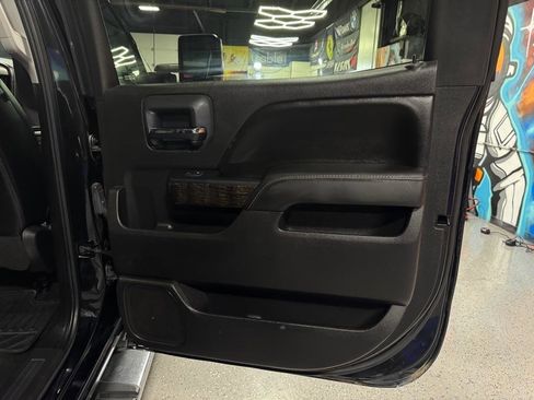 Used 2016 GMC Sierra 2500 Denali w/ Duramax Plus Package AWD/4WD image 16