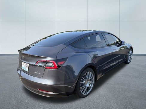 Used 2021 Tesla Model 3 Long Range AWD/4WD image 4