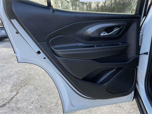 Used 2021 GMC Terrain SLT image 14