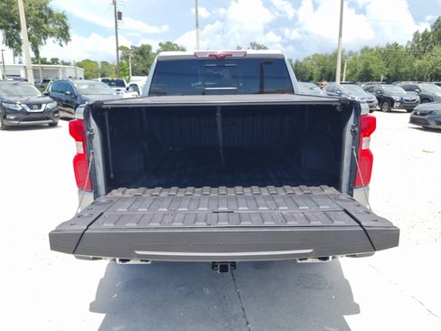 Used 2024 Chevrolet Silverado 1500 High Country w/ Technology Package AWD/4WD image 8