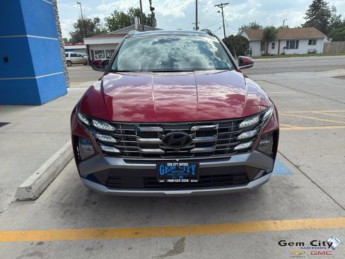 Used 2025 Hyundai Tucson Limited image 3