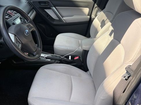 Used 2014 Subaru Forester 2.5i Premium w/ Popular Package #1 AWD/4WD image 4